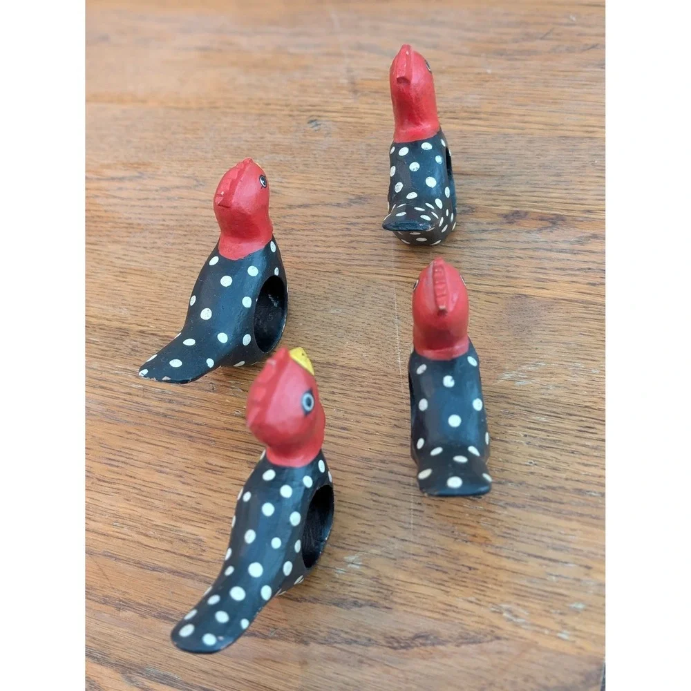 Vintage‎ Hand Painted Wooden Chicken Napkin Rings 4 Black Polka Dot Folk Art
